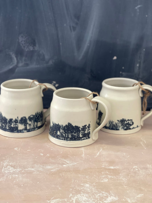 Large Beersteins with Woodsy Design